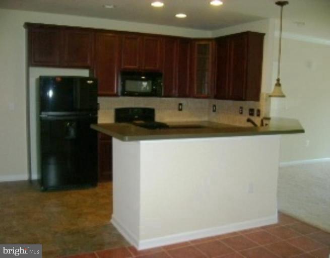 THE RESERVE CONDOMINIUMS - Residential