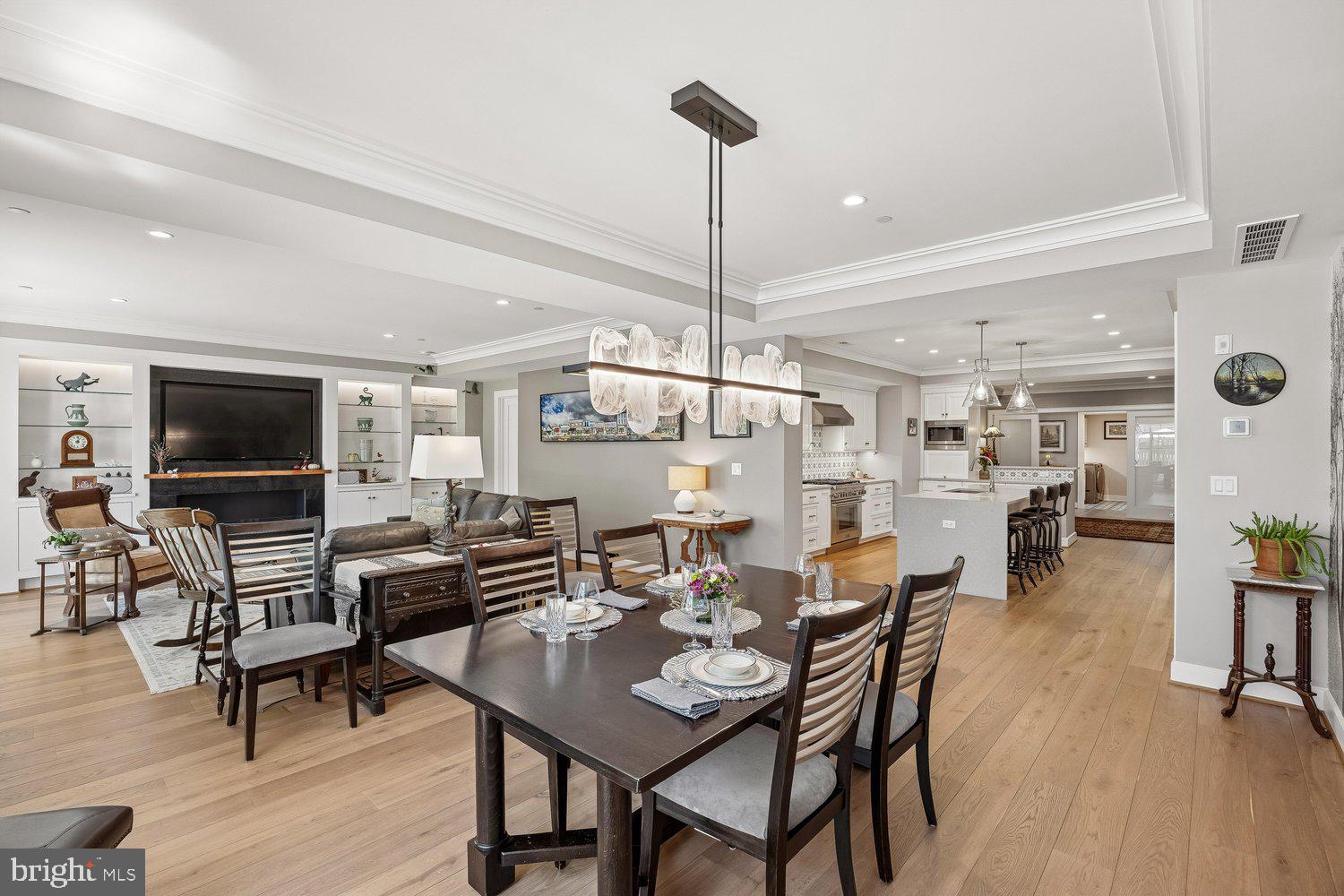MURRAY HILL - Residential