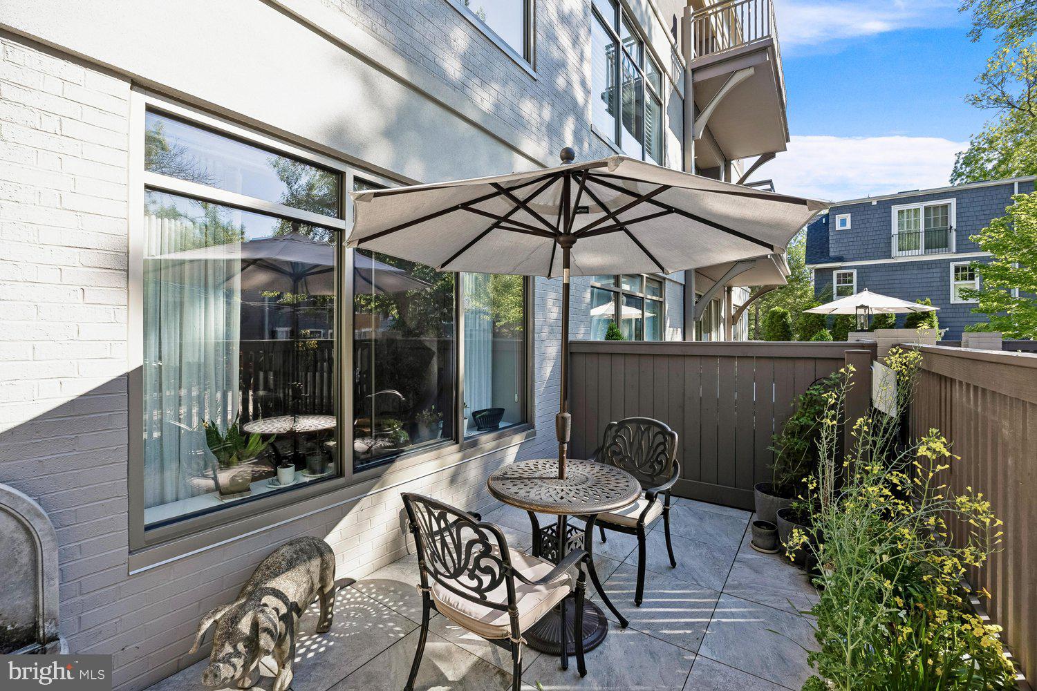 MURRAY HILL - Residential