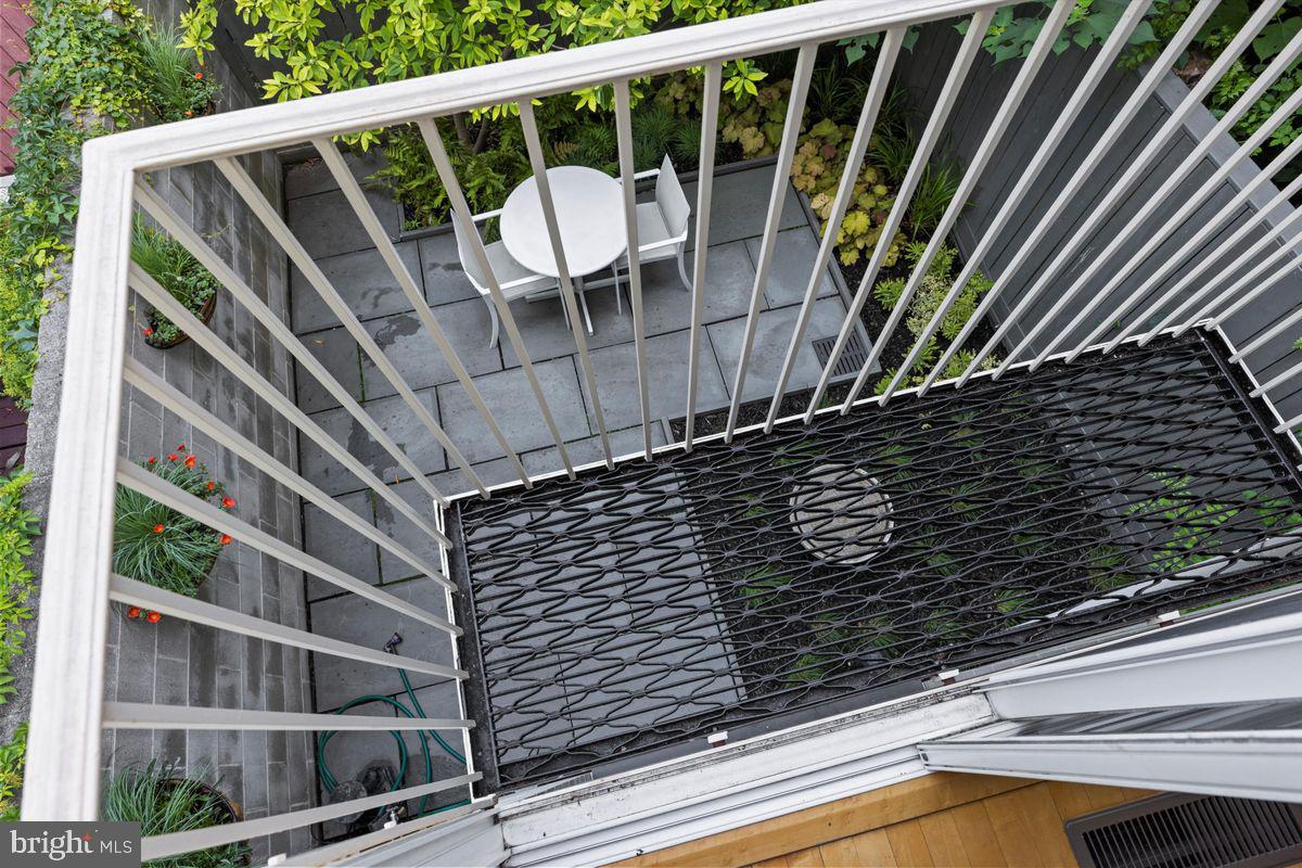 WASHINGTON SQ WEST - Residential