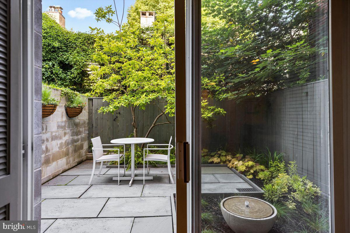 WASHINGTON SQ WEST - Residential