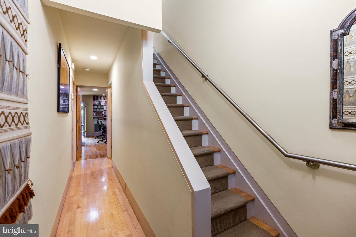 WASHINGTON SQ WEST - Residential