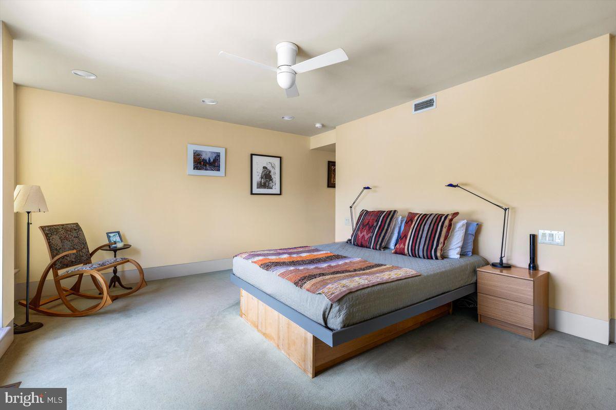 WASHINGTON SQ WEST - Residential