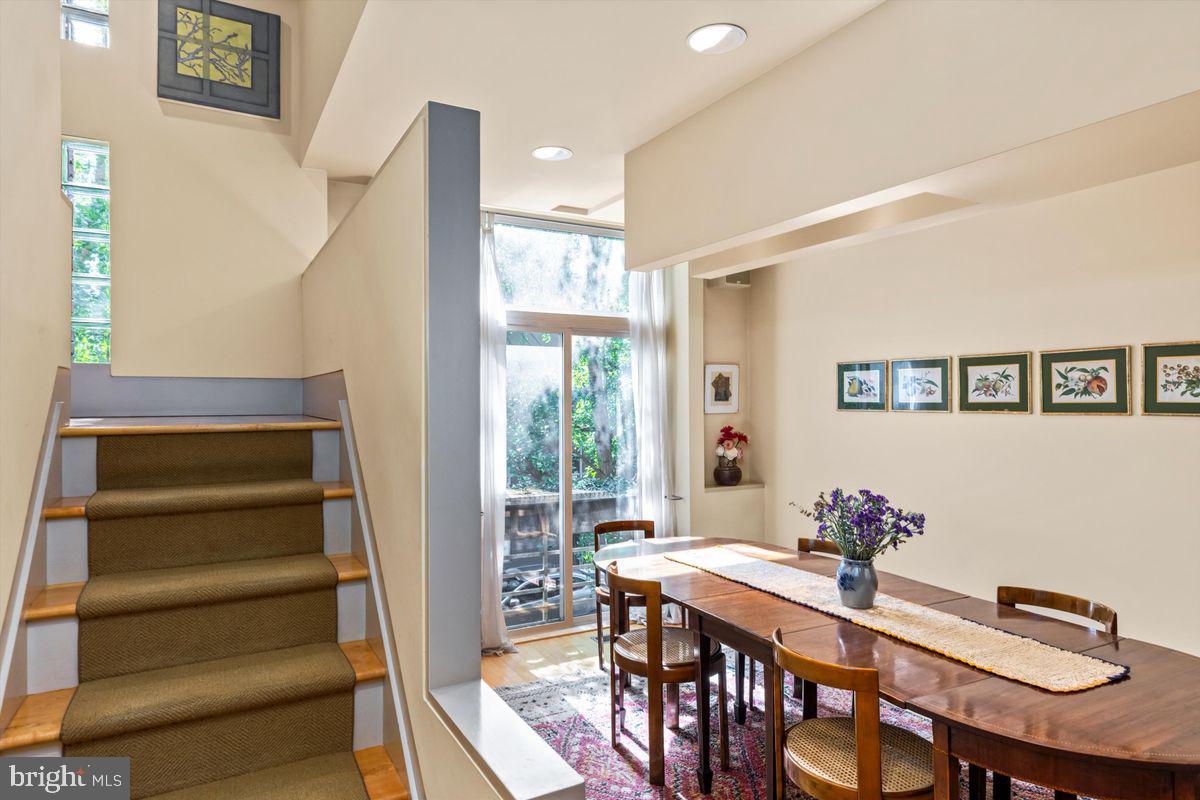 WASHINGTON SQ WEST - Residential