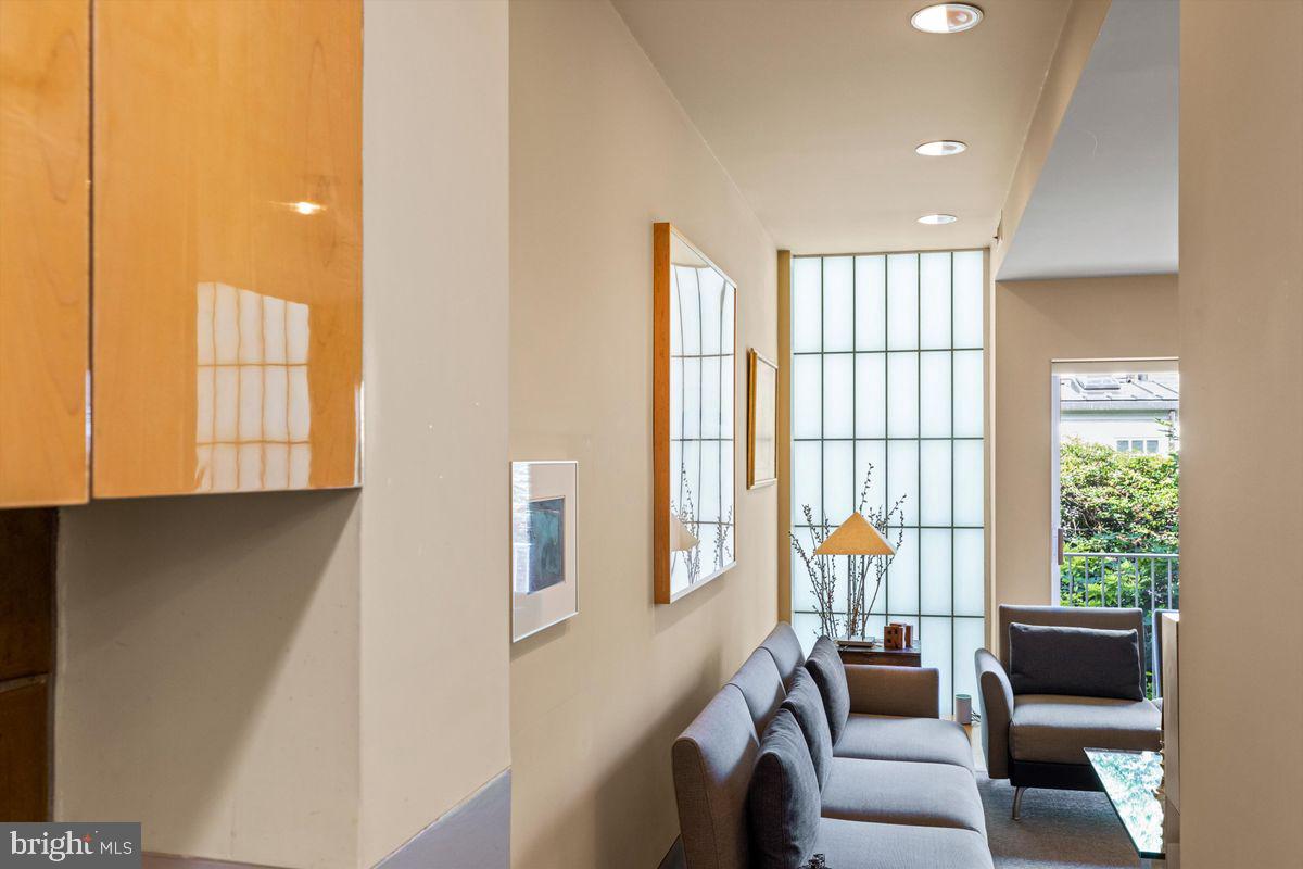 WASHINGTON SQ WEST - Residential