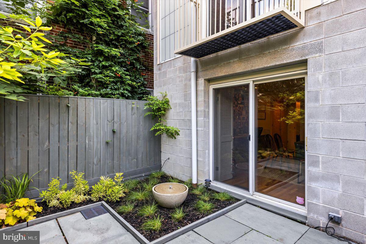 WASHINGTON SQ WEST - Residential