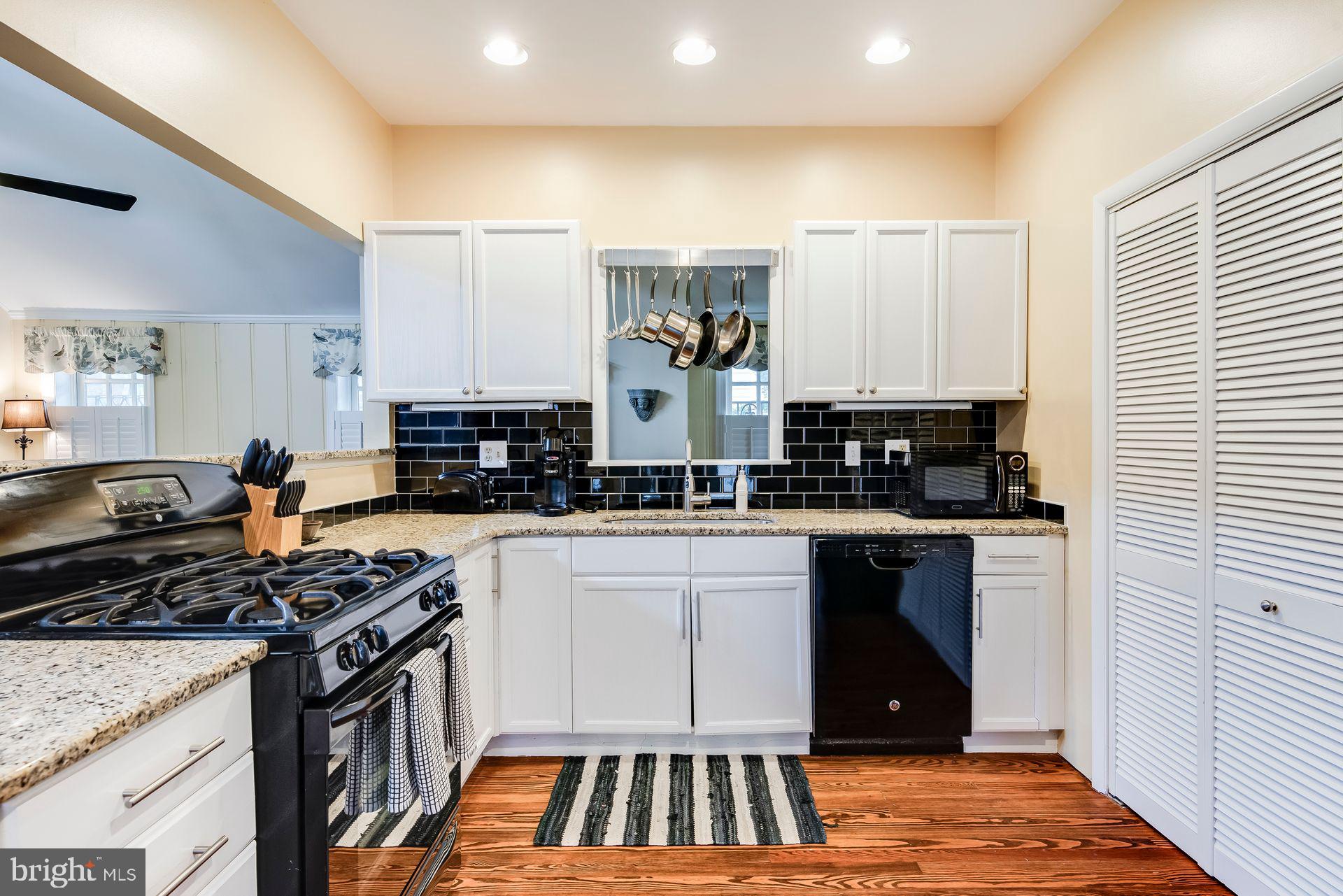 HISTORIC DISTRICT - Residential