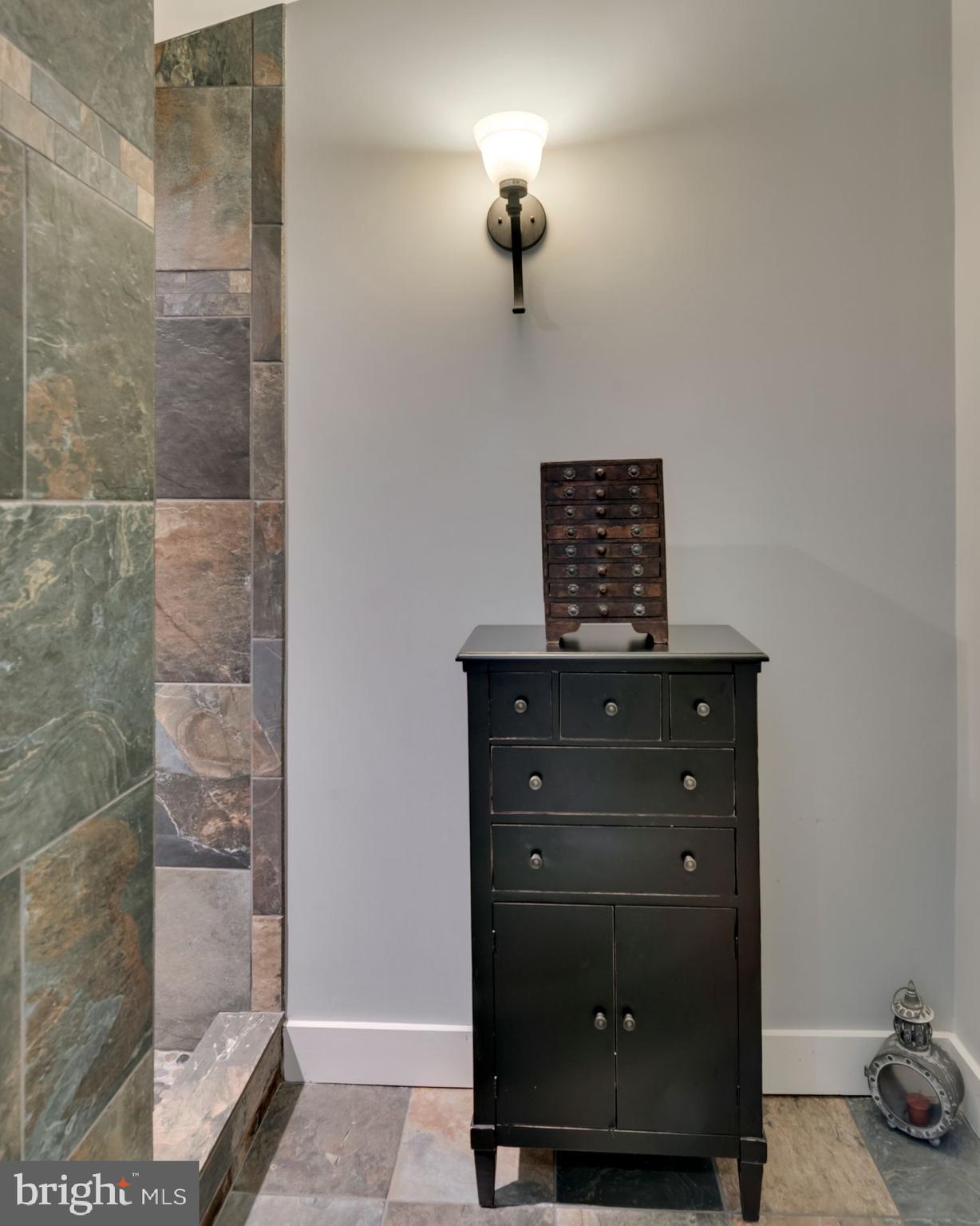 HISTORIC DISTRICT - Residential