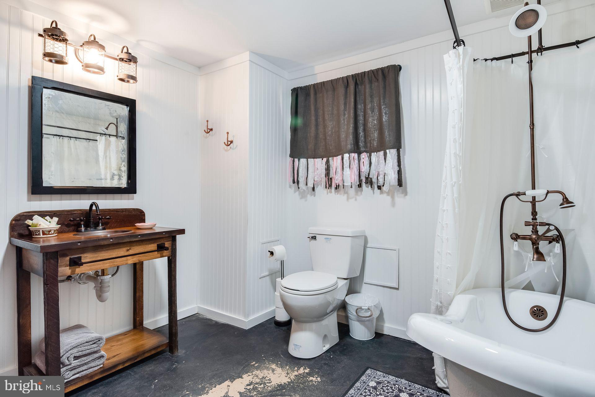 HISTORIC DISTRICT - Residential