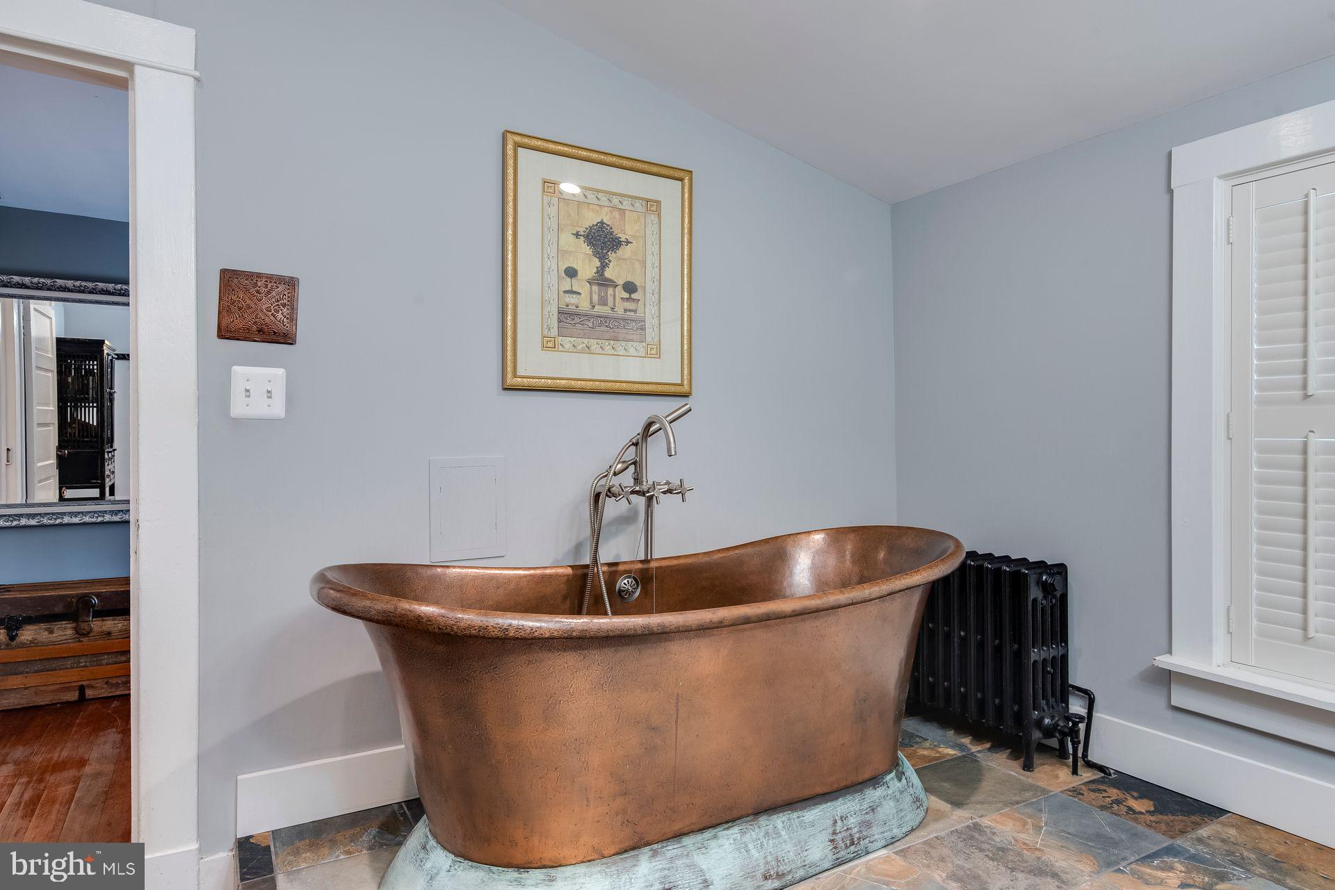 HISTORIC DISTRICT - Residential