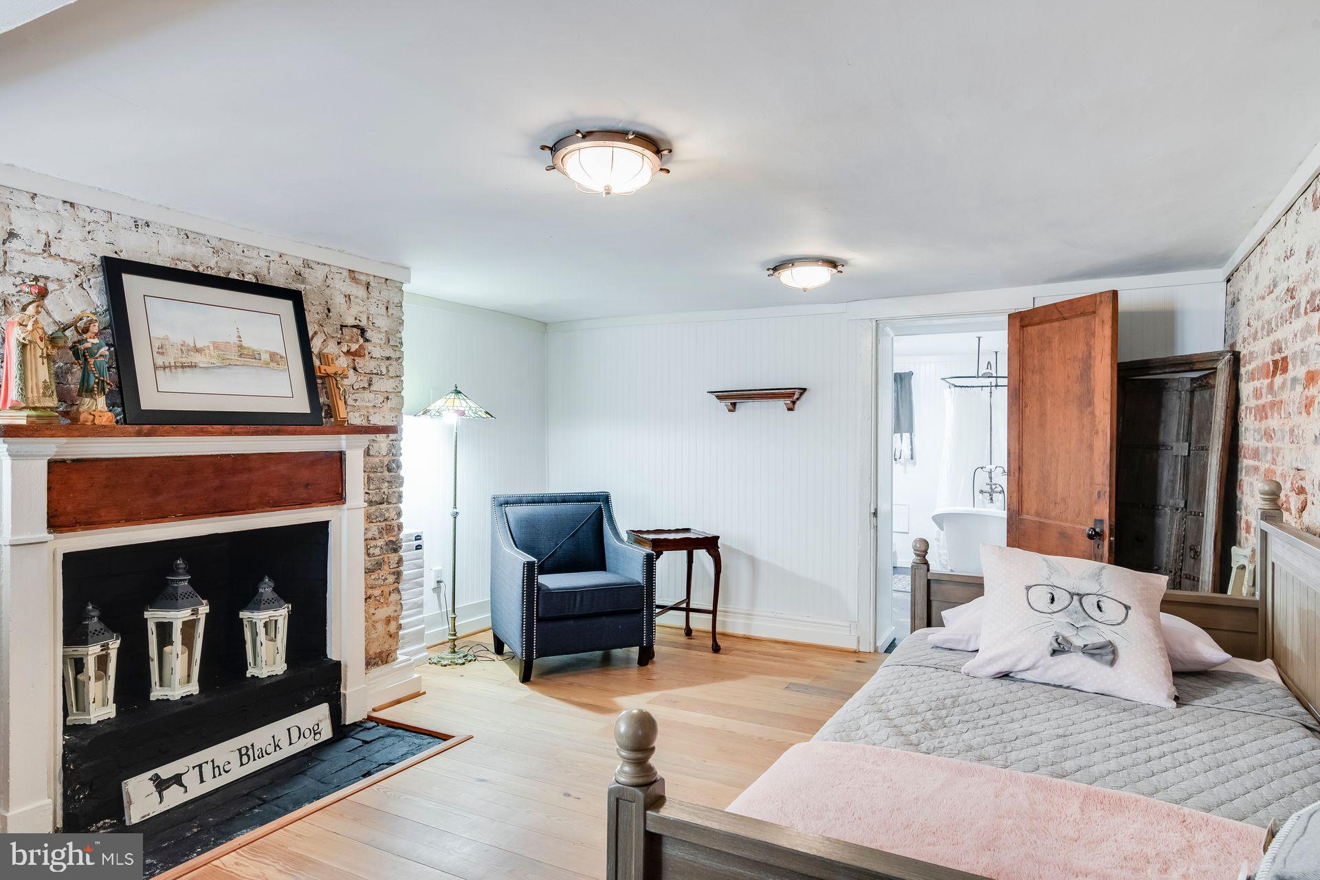 HISTORIC DISTRICT - Residential