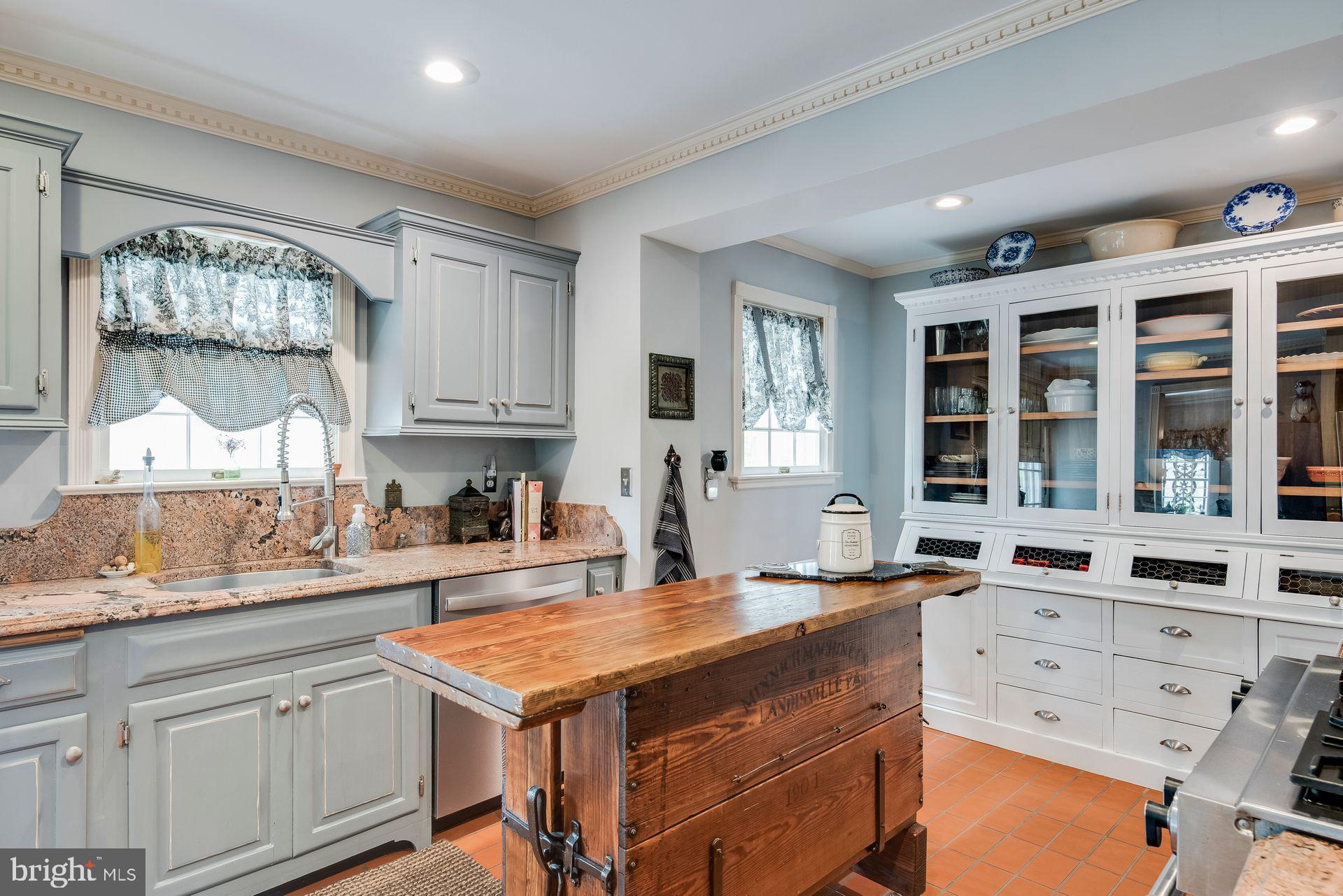 HISTORIC DISTRICT - Residential