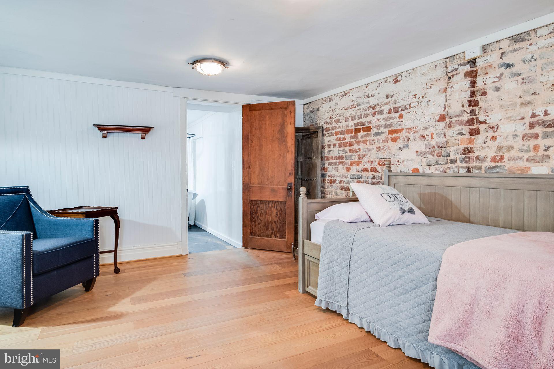 HISTORIC DISTRICT - Residential