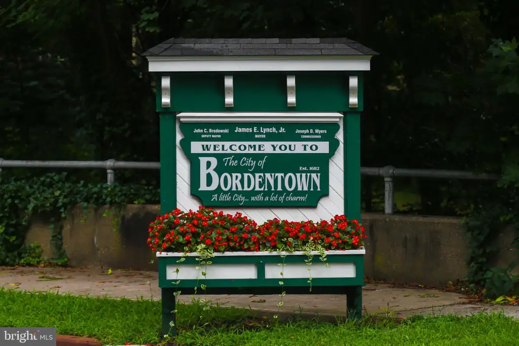 15 Crosswicks Street REAR Unit, Bordentown, NJ 08505
