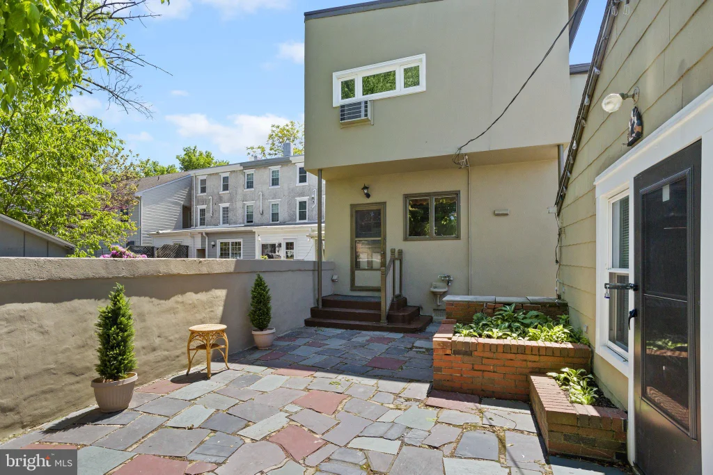 Additional image 2 of 15 Crosswicks Street REAR Unit, Bordentown, NJ 08505
