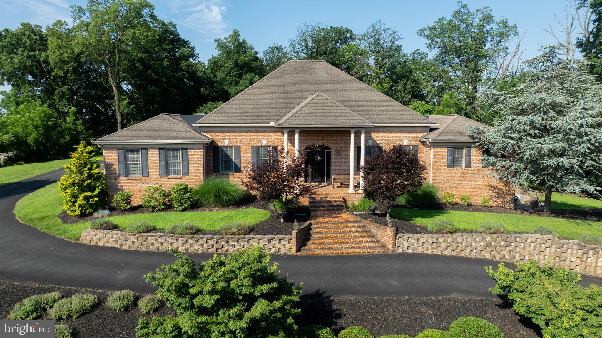 424 MASONIC DRIVE