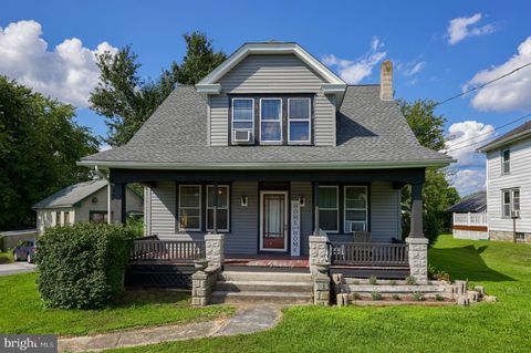 Photo of 3073 Lincoln Highway E, Paradise, PA 17562 (MLS # PALA2055642)