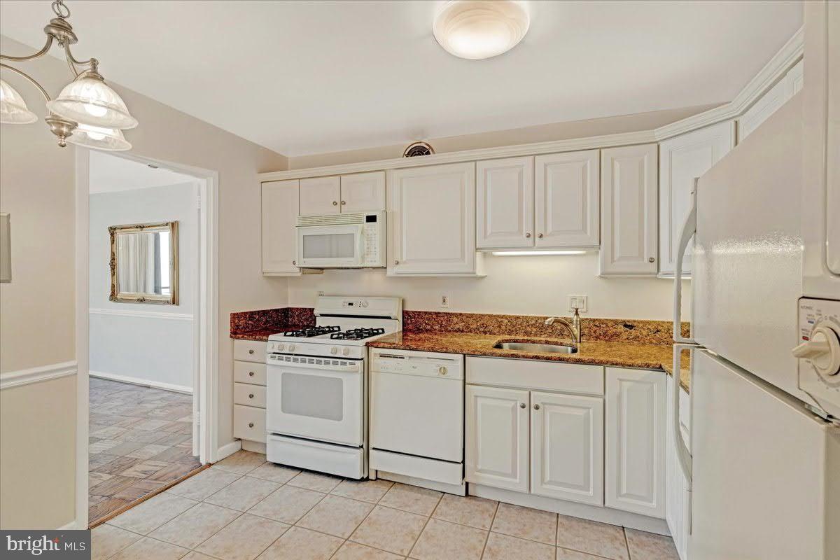 CHEVY CHASE - Residential Lease