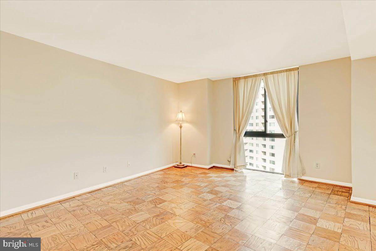 CHEVY CHASE - Residential Lease