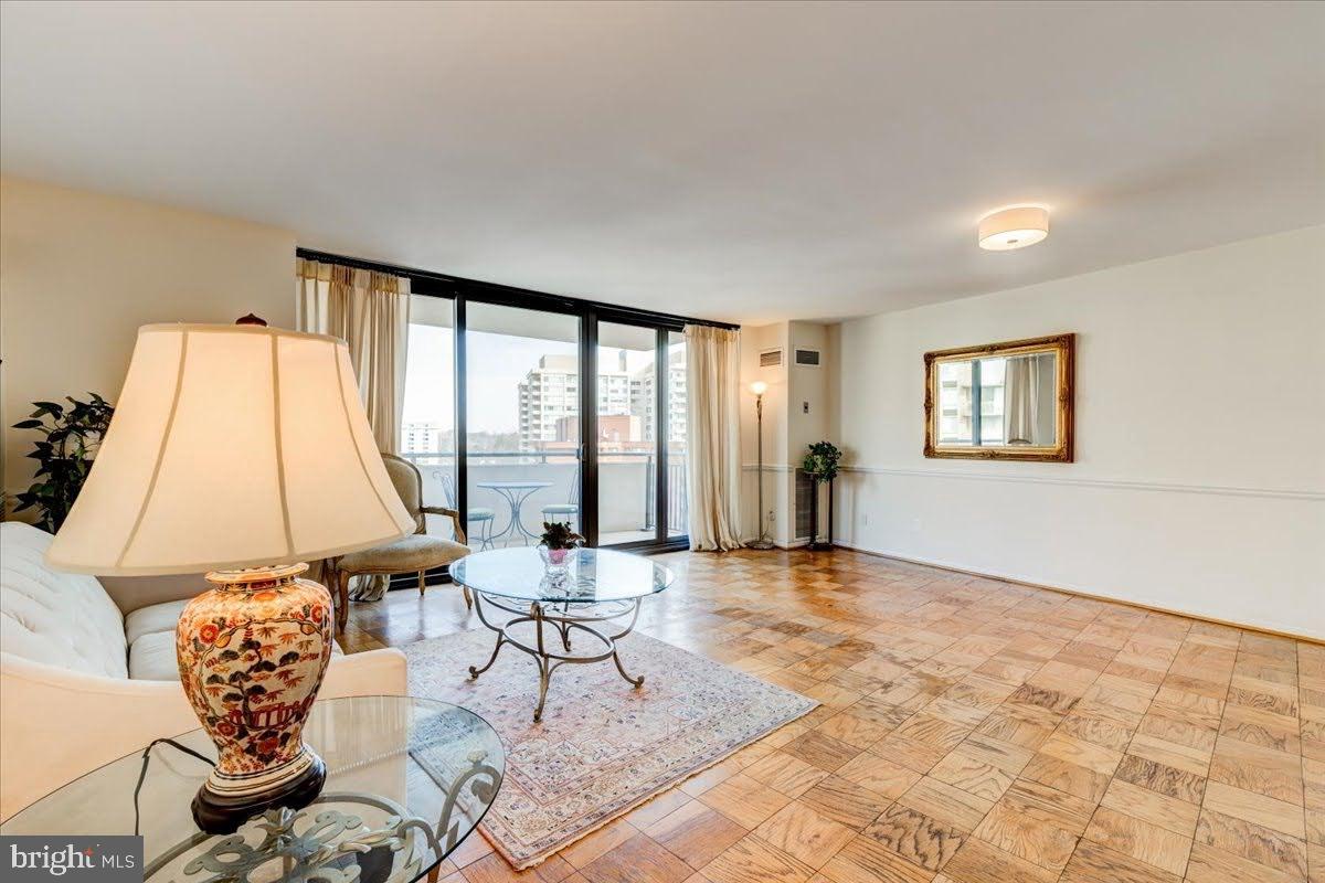 CHEVY CHASE - Residential Lease