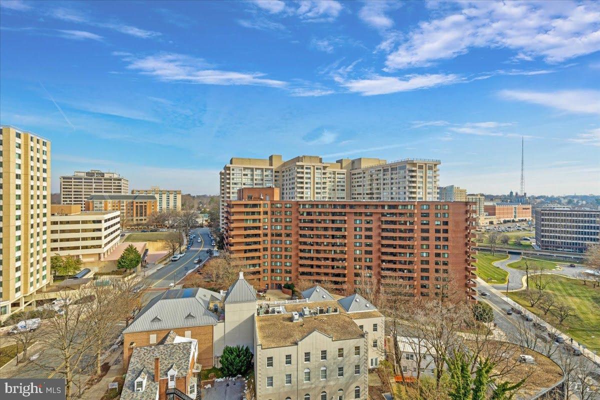 CHEVY CHASE - Residential Lease