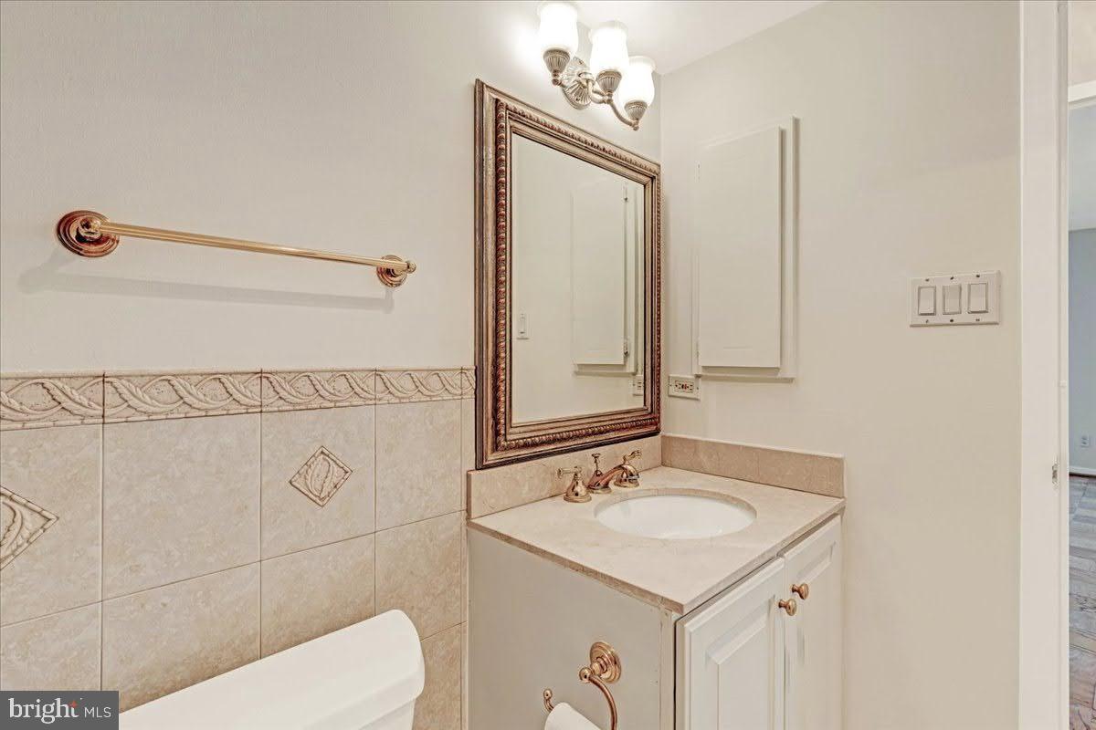 CHEVY CHASE - Residential Lease