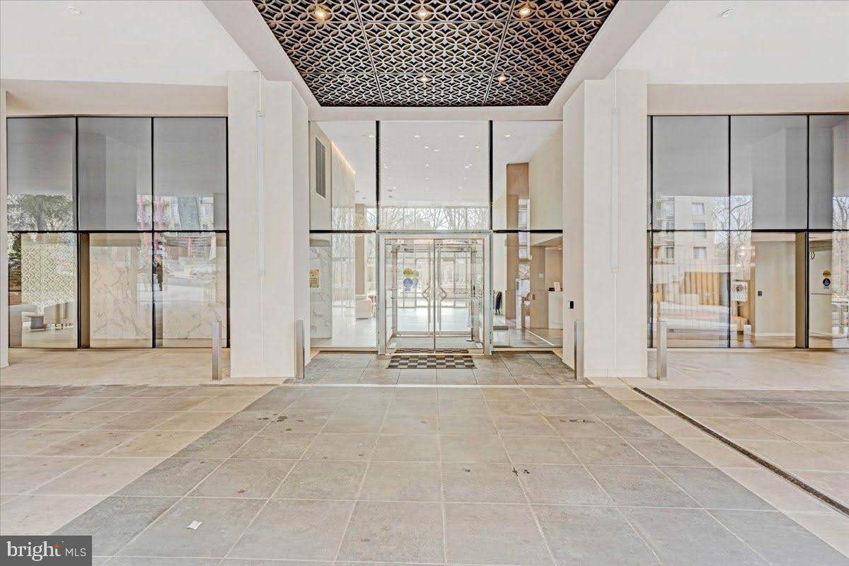 CHEVY CHASE - Residential Lease