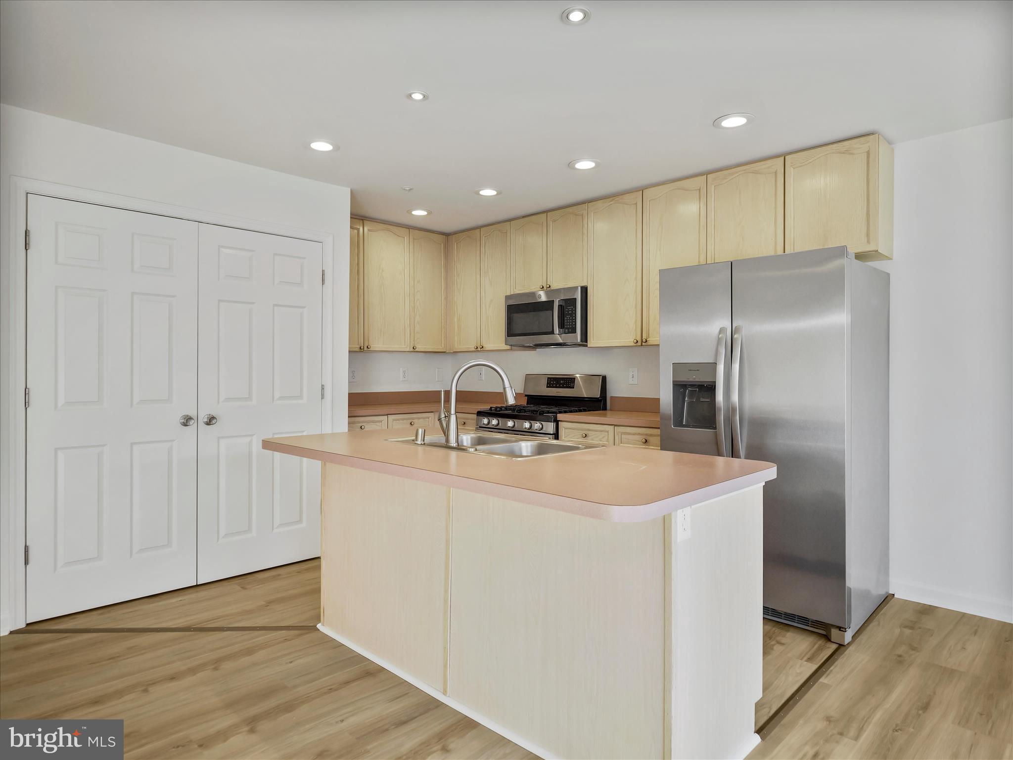 NORTH GATE TOWNE HOMES - Residential