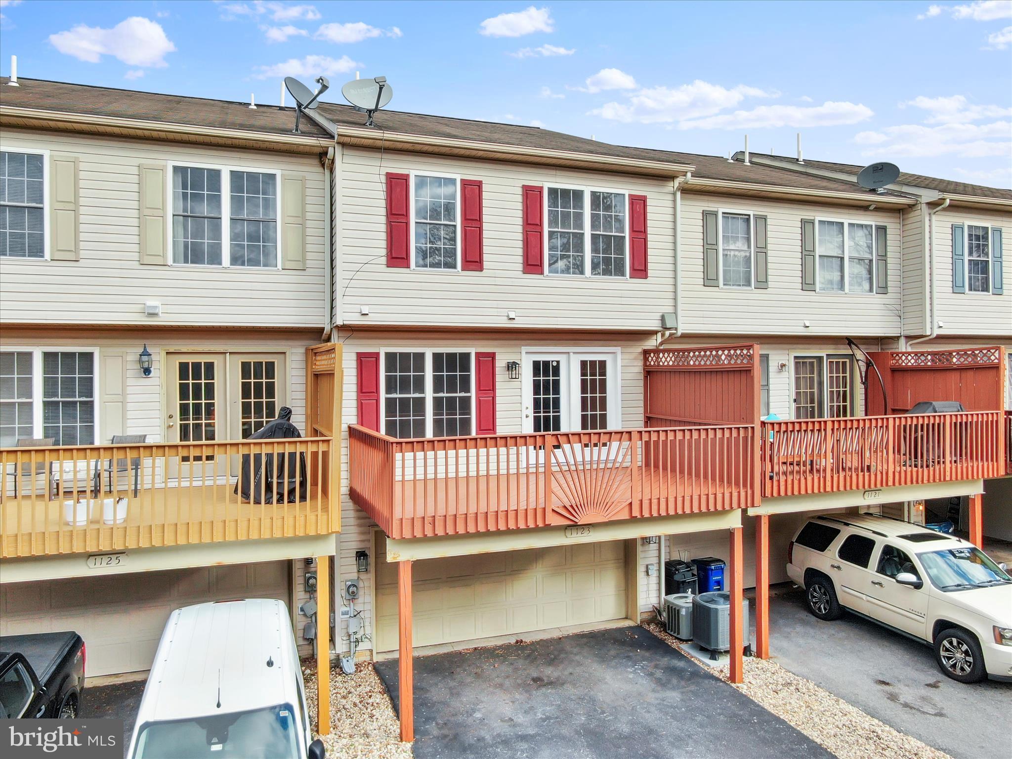 NORTH GATE TOWNE HOMES - Residential