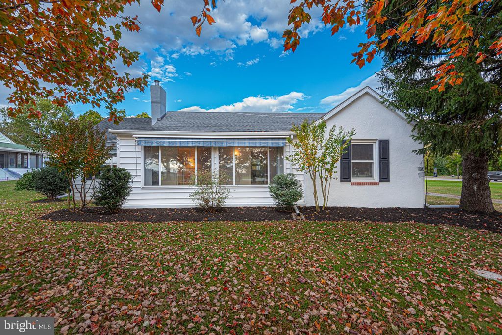 Photo of 506 Park Avenue, RIDGELY, MD 21660 (MLS # MDCM2006464)