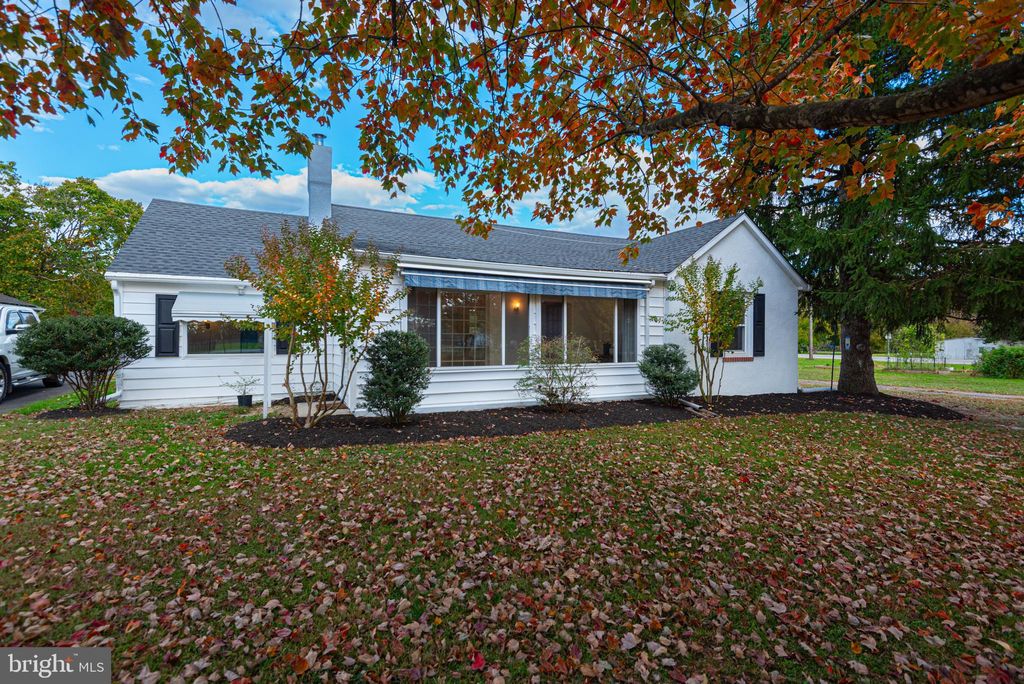 Photo of 506 Park Avenue, RIDGELY, MD 21660 (MLS # MDCM2006464)