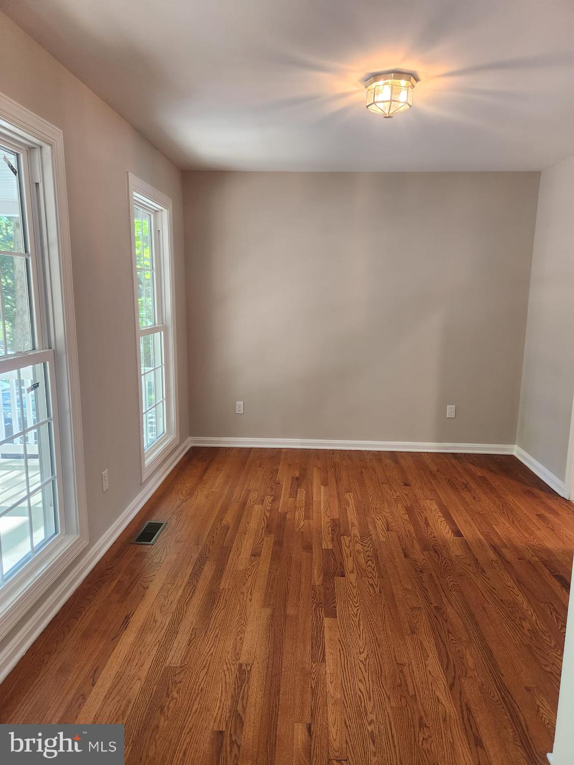 LAKE OF THE WOODS - Residential Lease