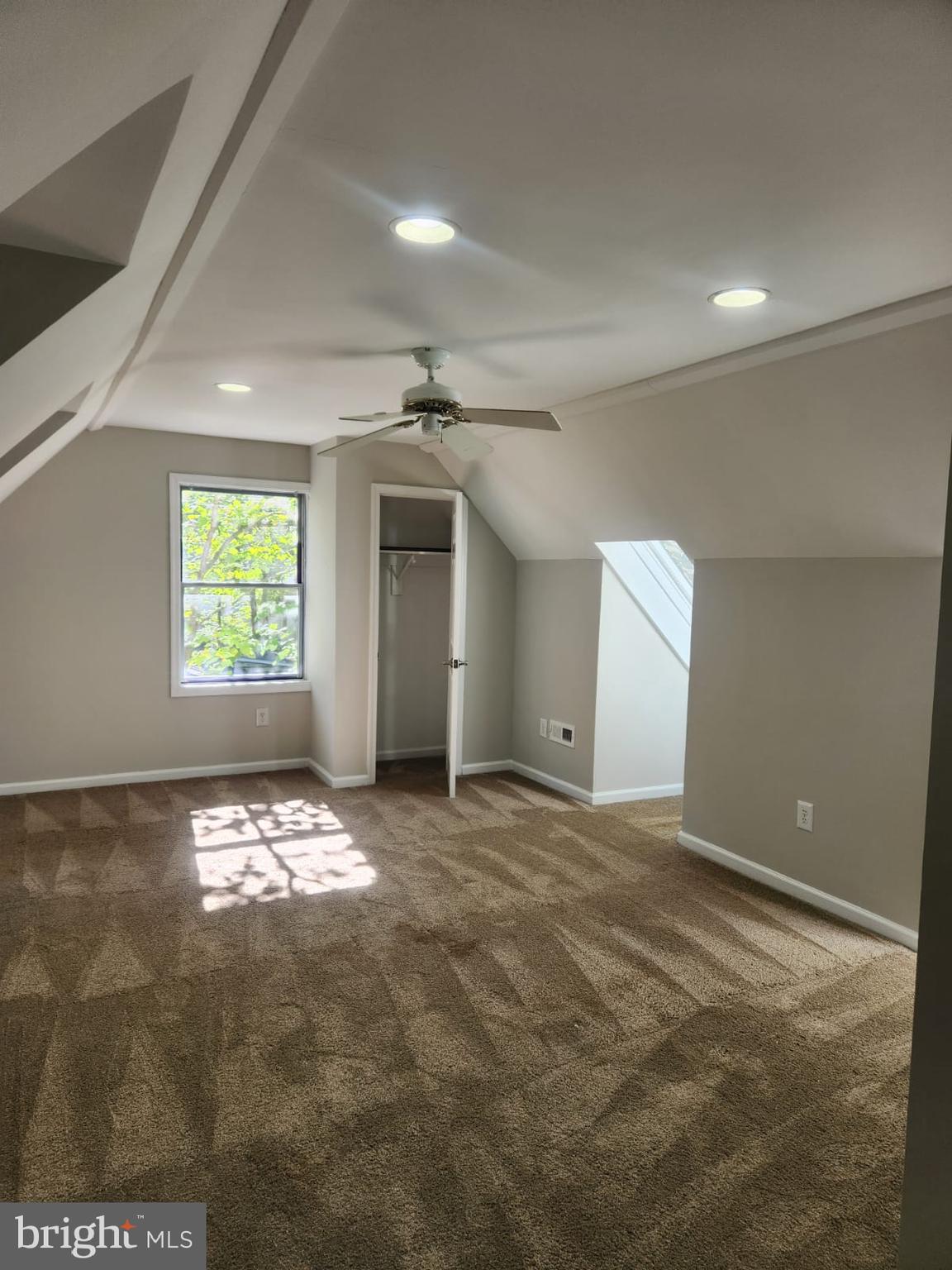 LAKE OF THE WOODS - Residential Lease