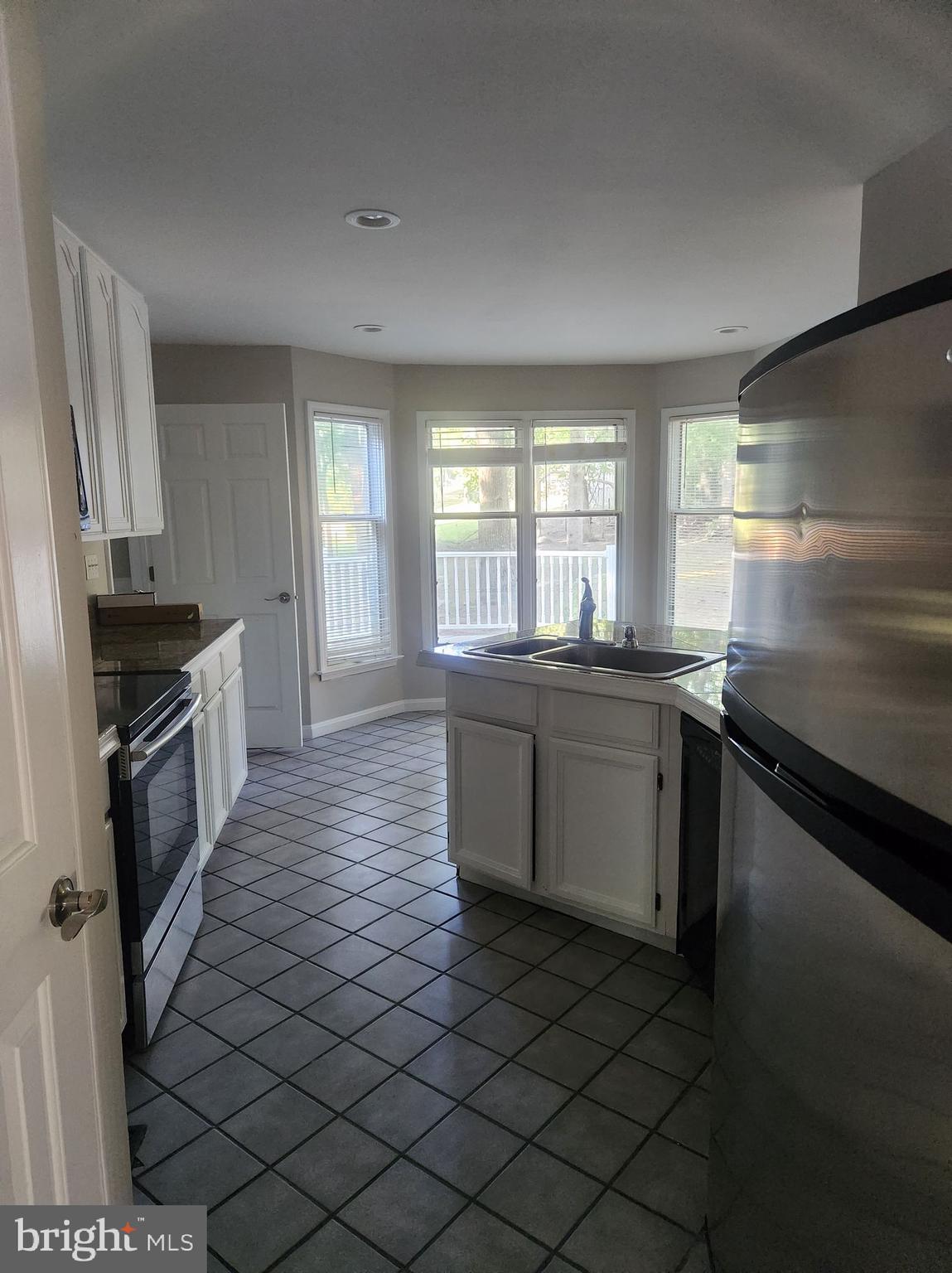 LAKE OF THE WOODS - Residential Lease