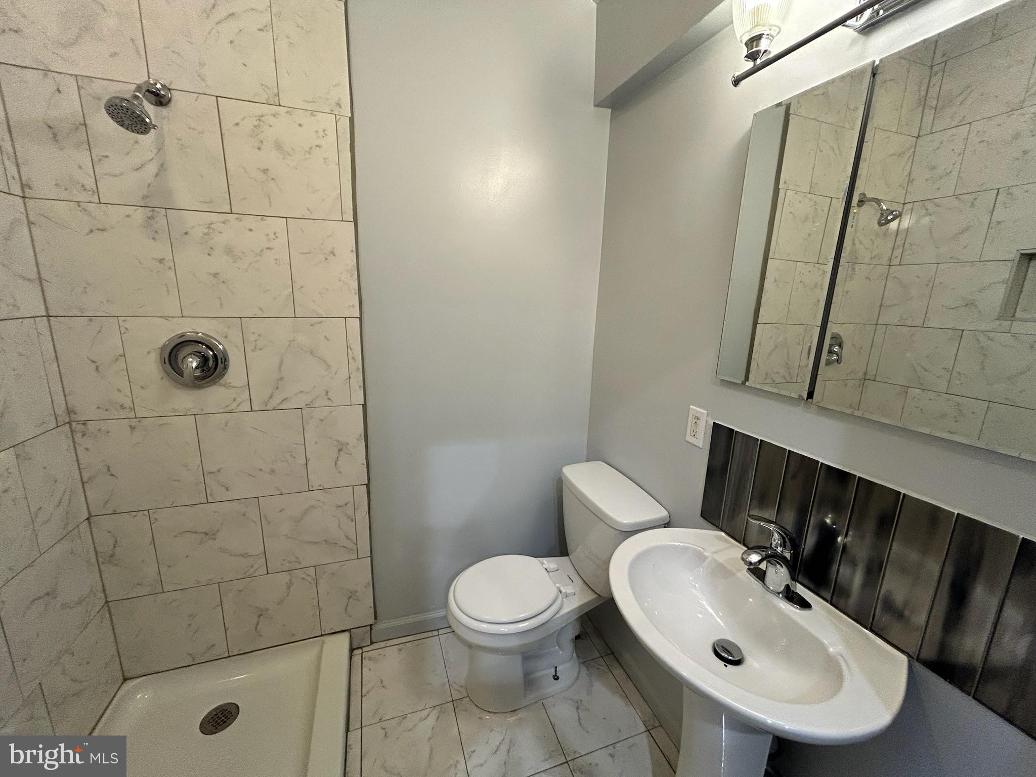 MOUNT VERNON PLACE HISTORIC DISTRICT - Residential Lease