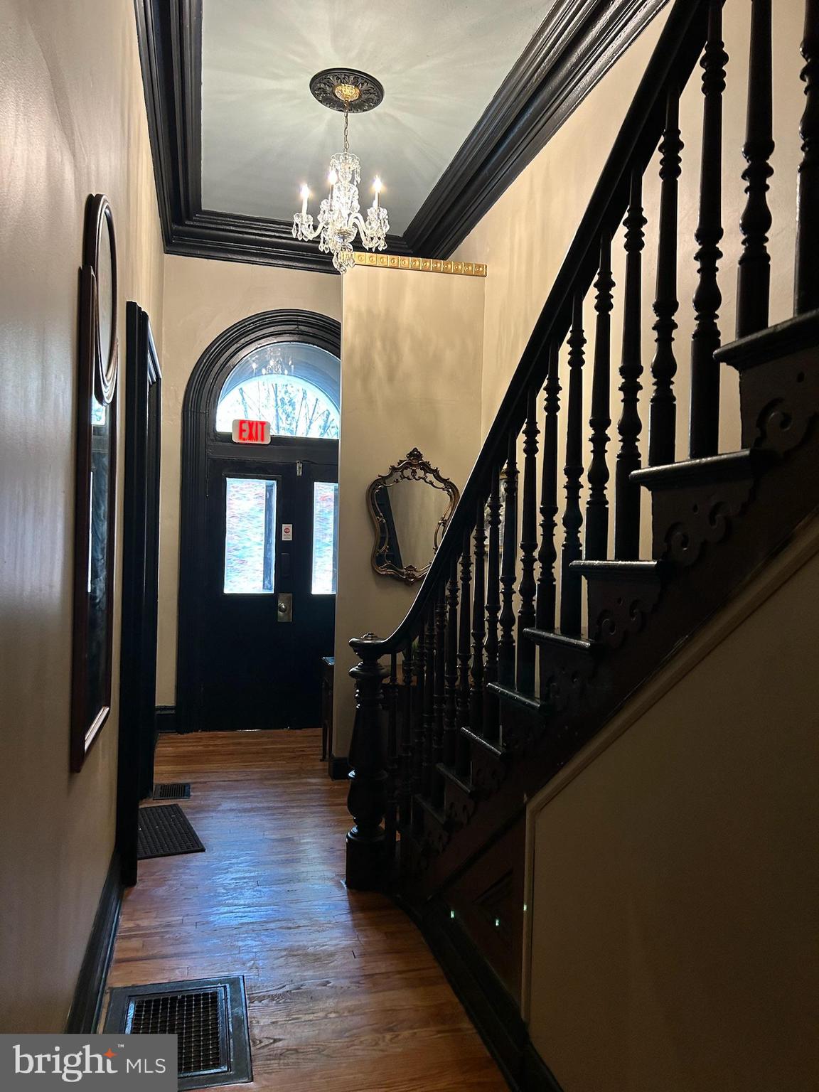 MOUNT VERNON PLACE HISTORIC DISTRICT - Residential Lease