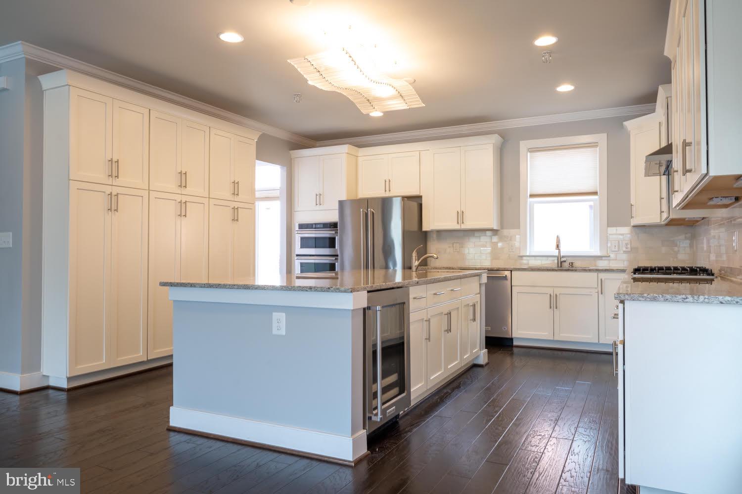 POTOMAC YARD - Residential Lease