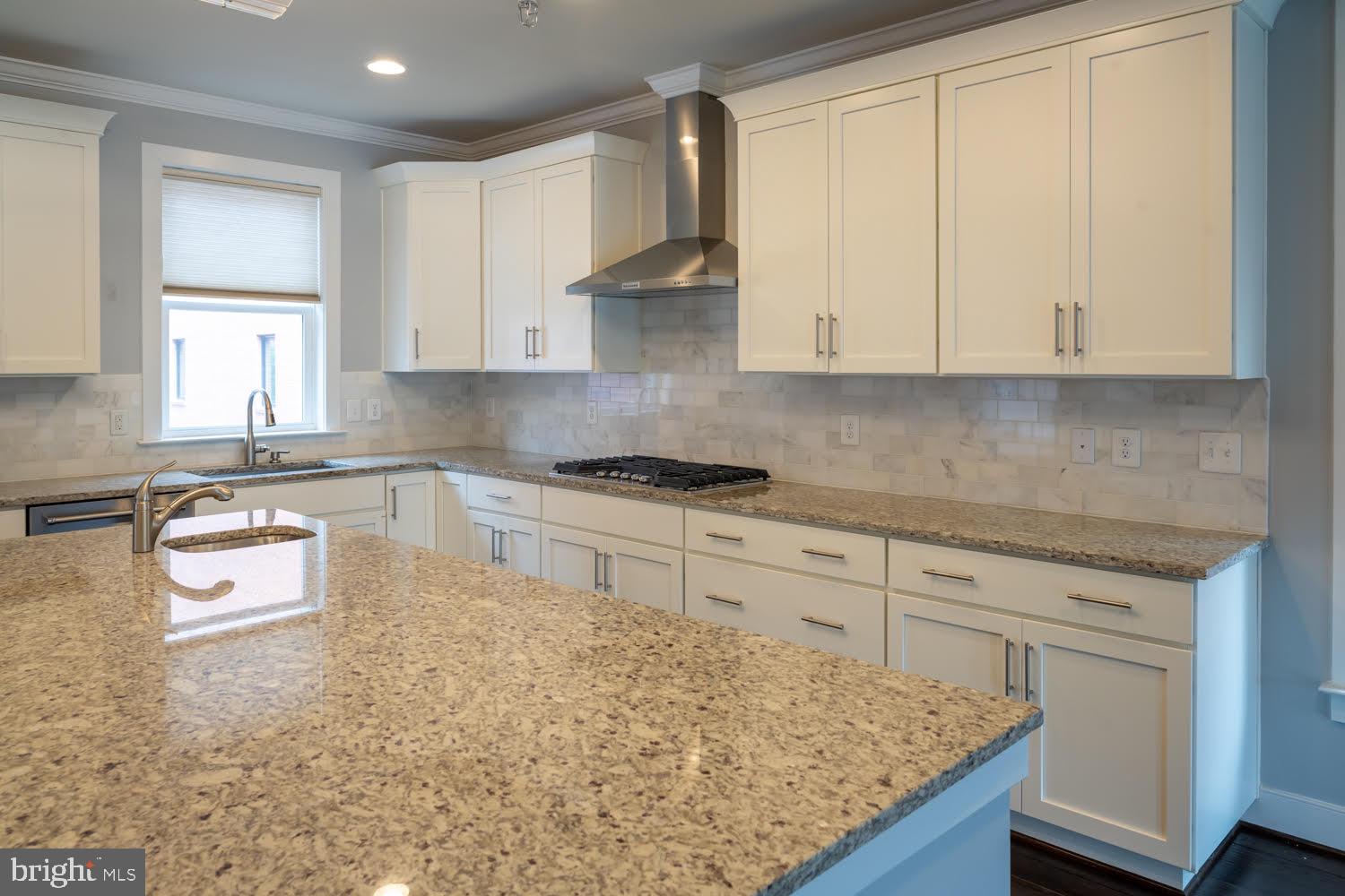POTOMAC YARD - Residential Lease