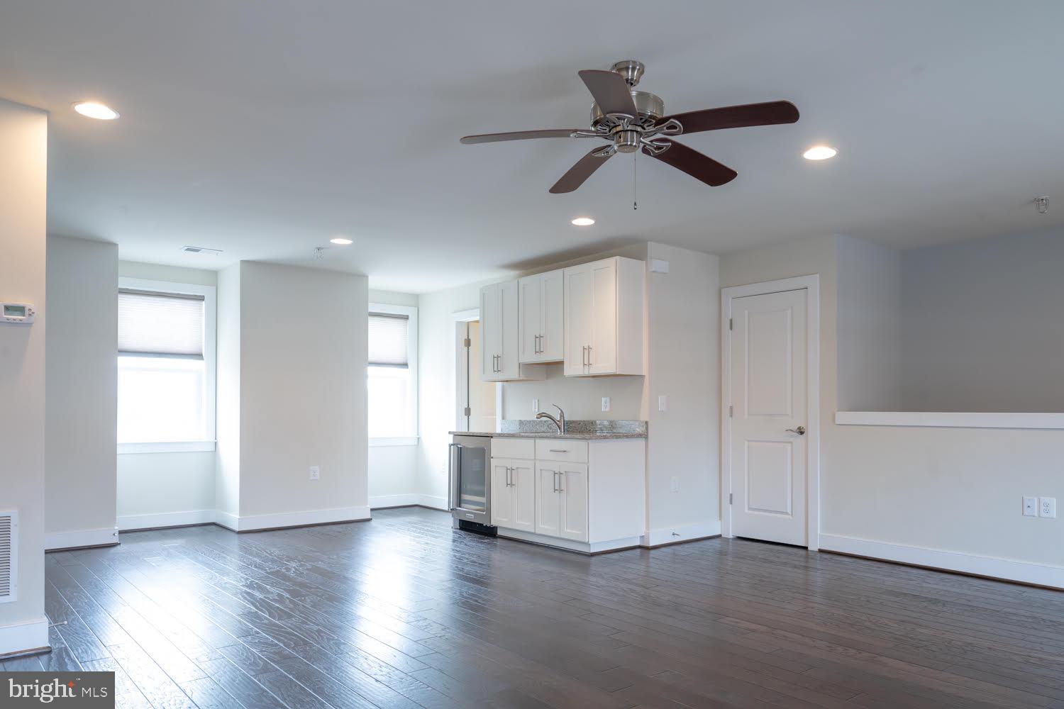 POTOMAC YARD - Residential Lease