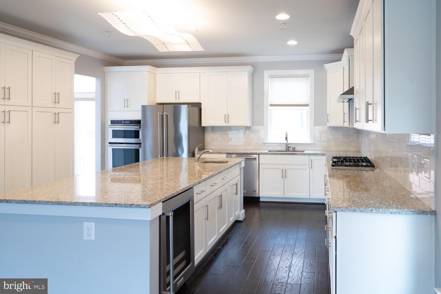 POTOMAC YARD - Residential Lease
