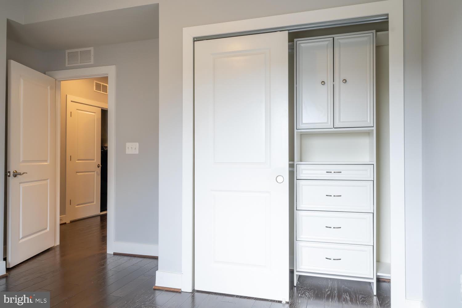 POTOMAC YARD - Residential Lease