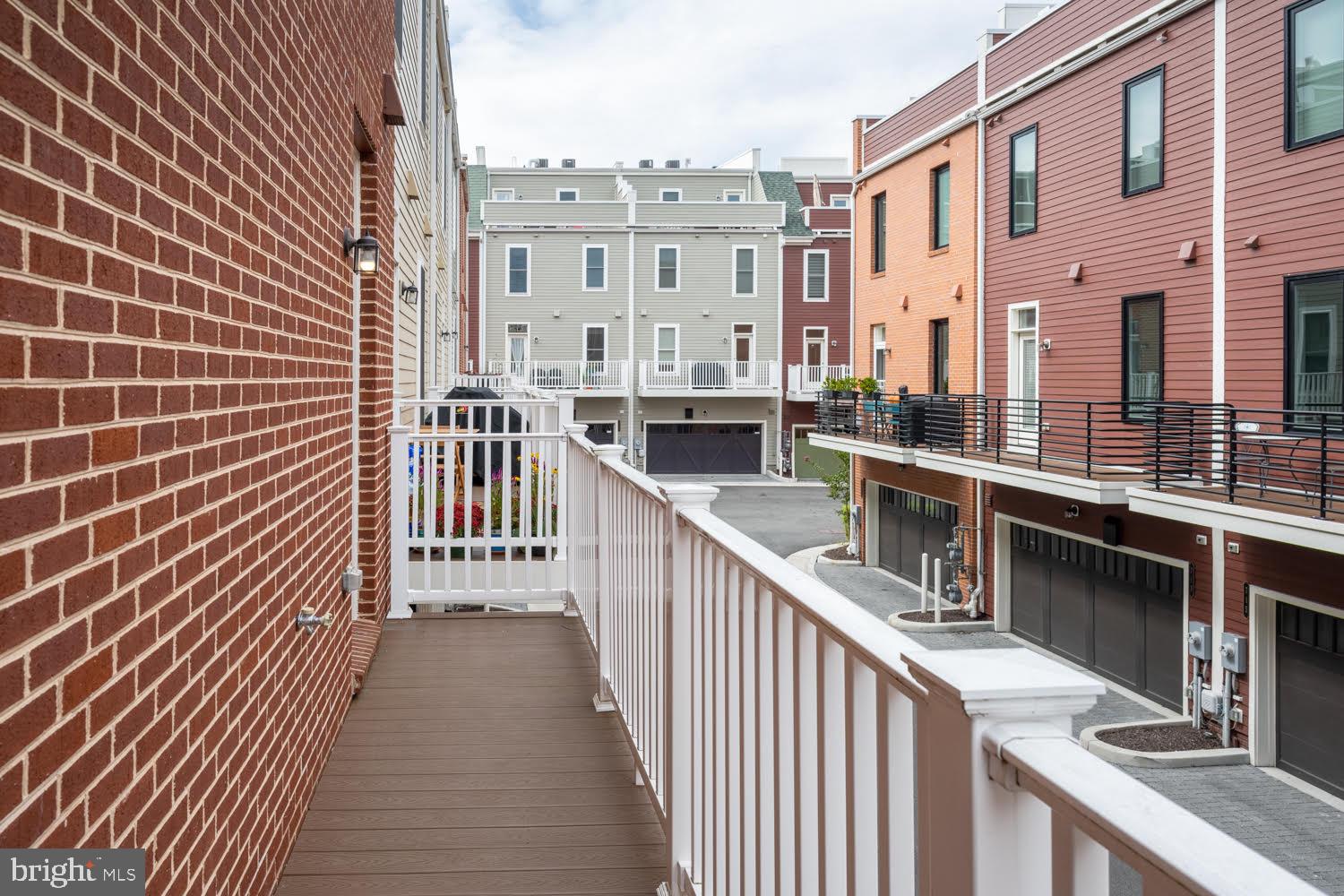 POTOMAC YARD - Residential Lease