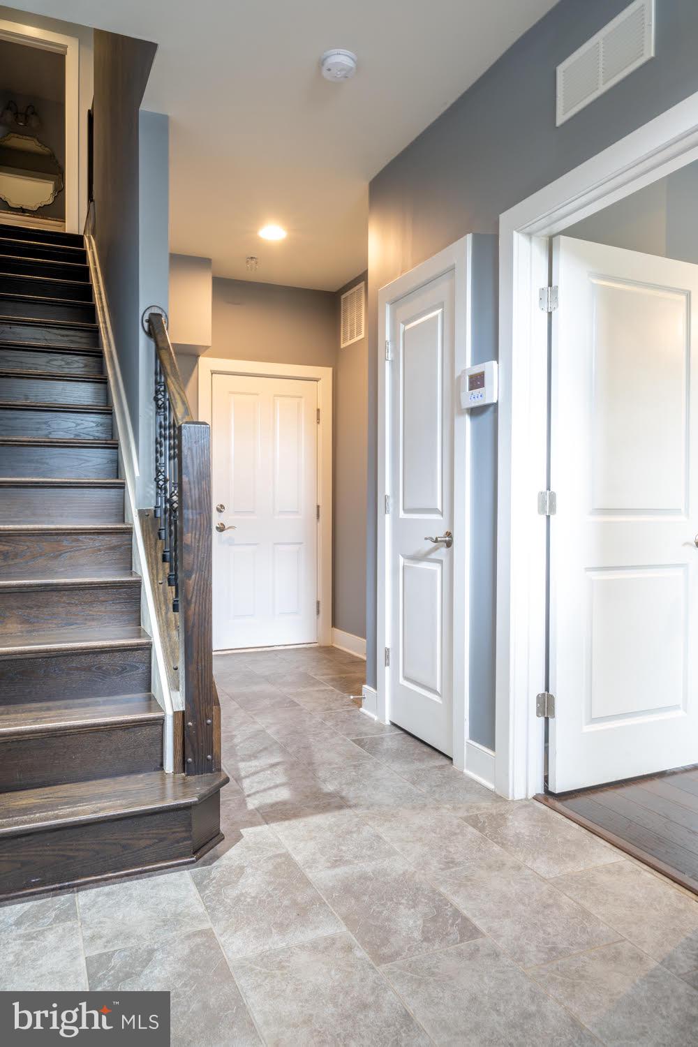 POTOMAC YARD - Residential Lease