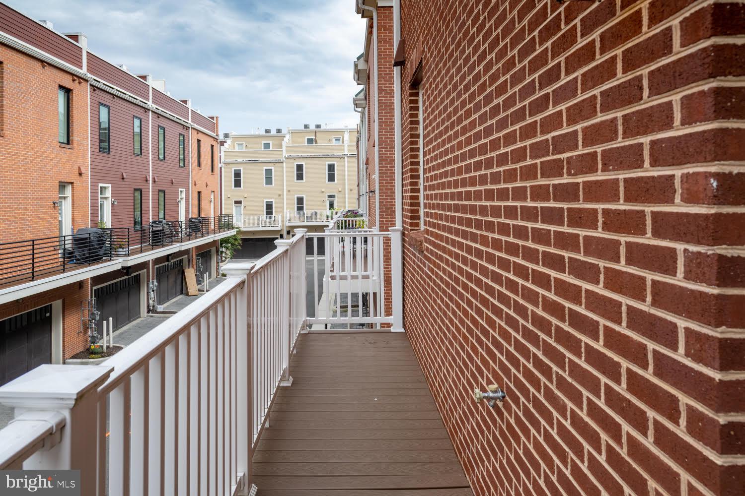POTOMAC YARD - Residential Lease