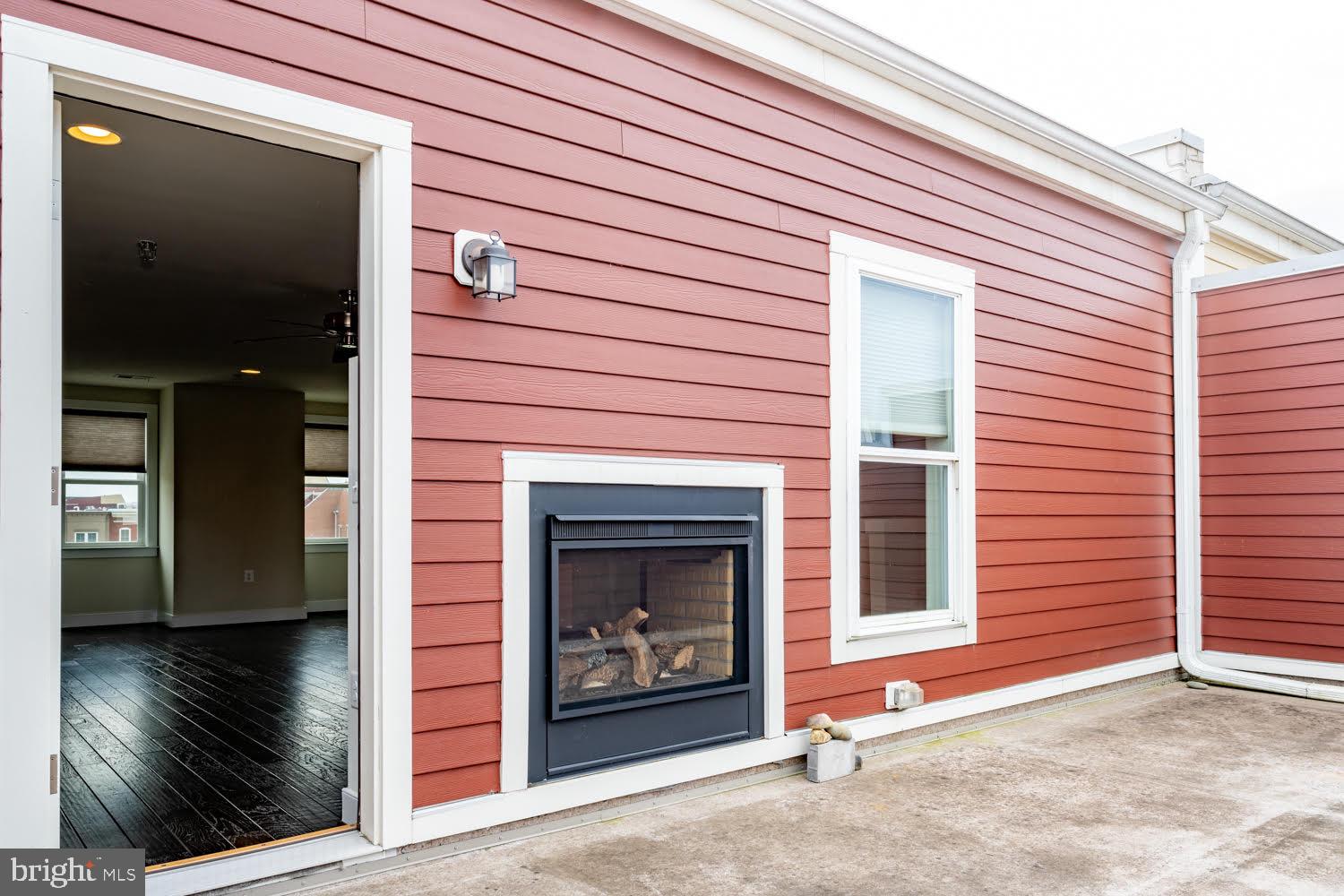 POTOMAC YARD - Residential Lease