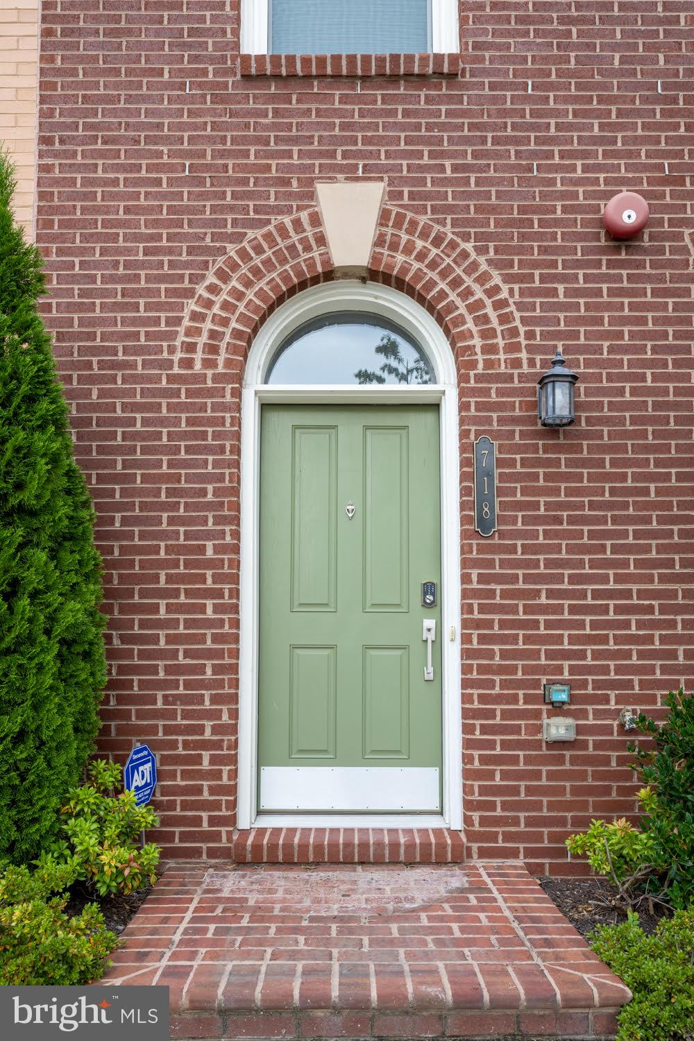 POTOMAC YARD - Residential Lease