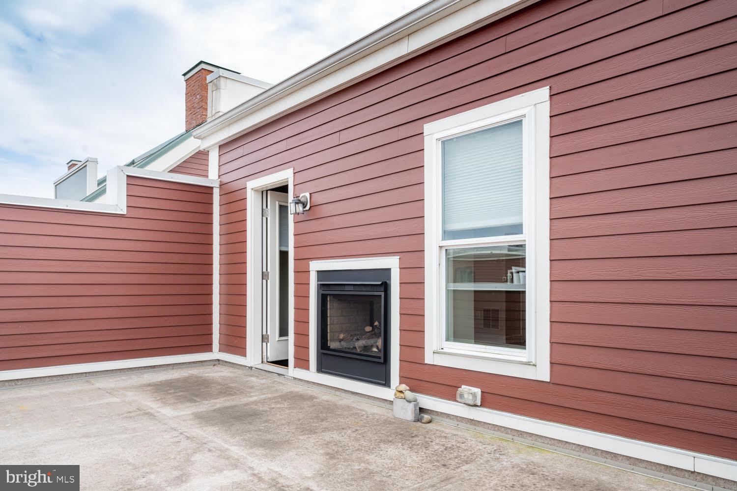 POTOMAC YARD - Residential Lease