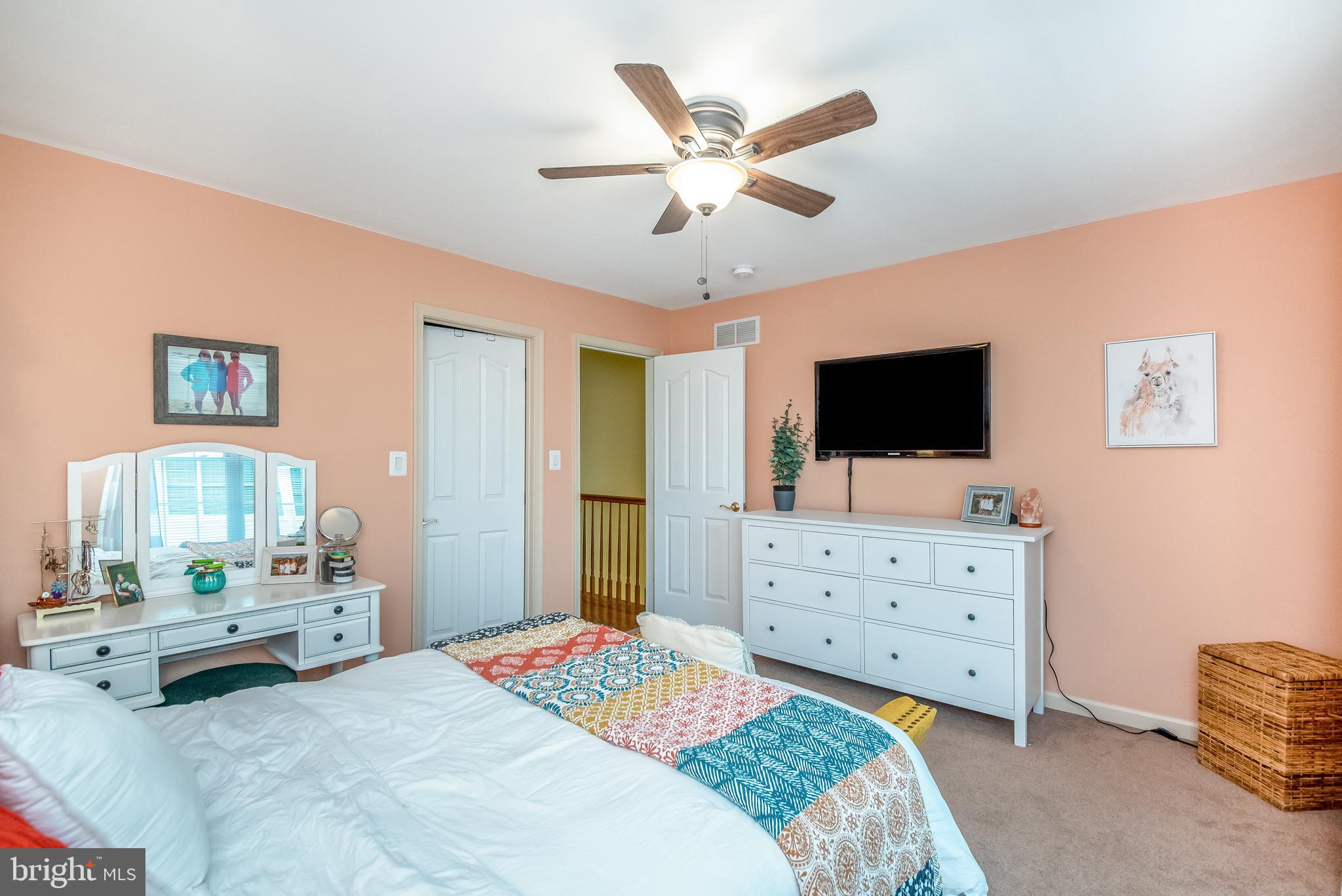 FOREST LAKES - Residential