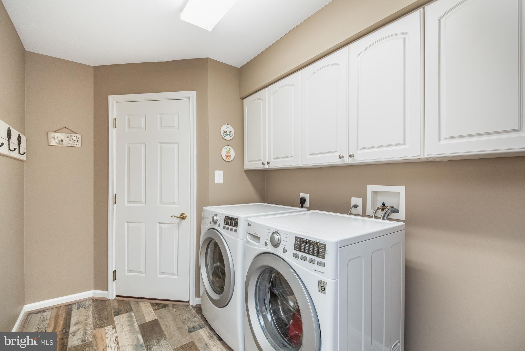 FOREST LAKES - Residential