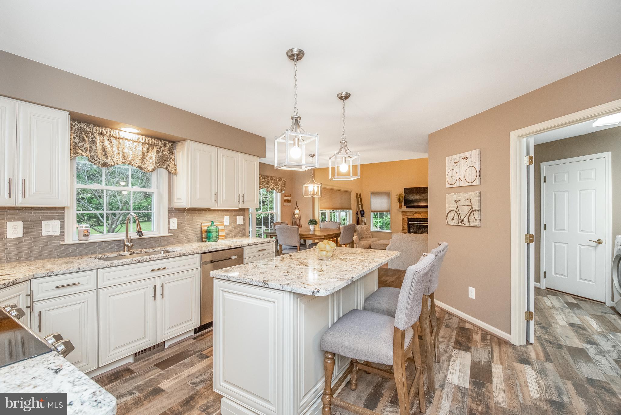 FOREST LAKES - Residential